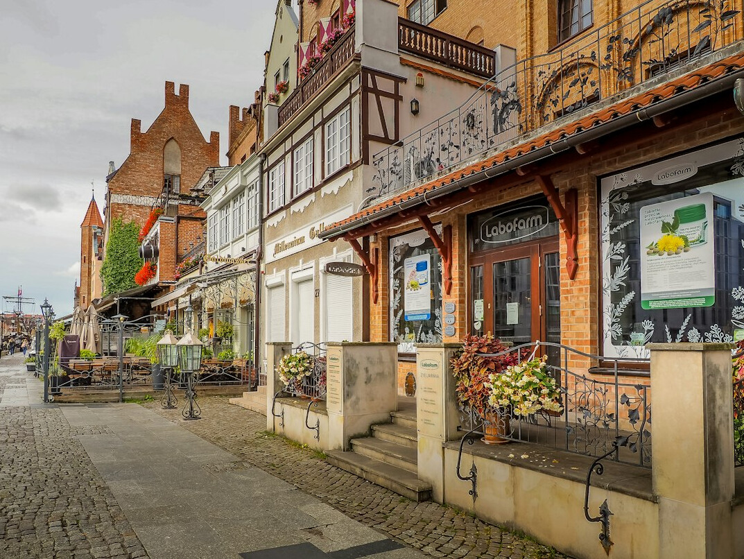 polish city street art